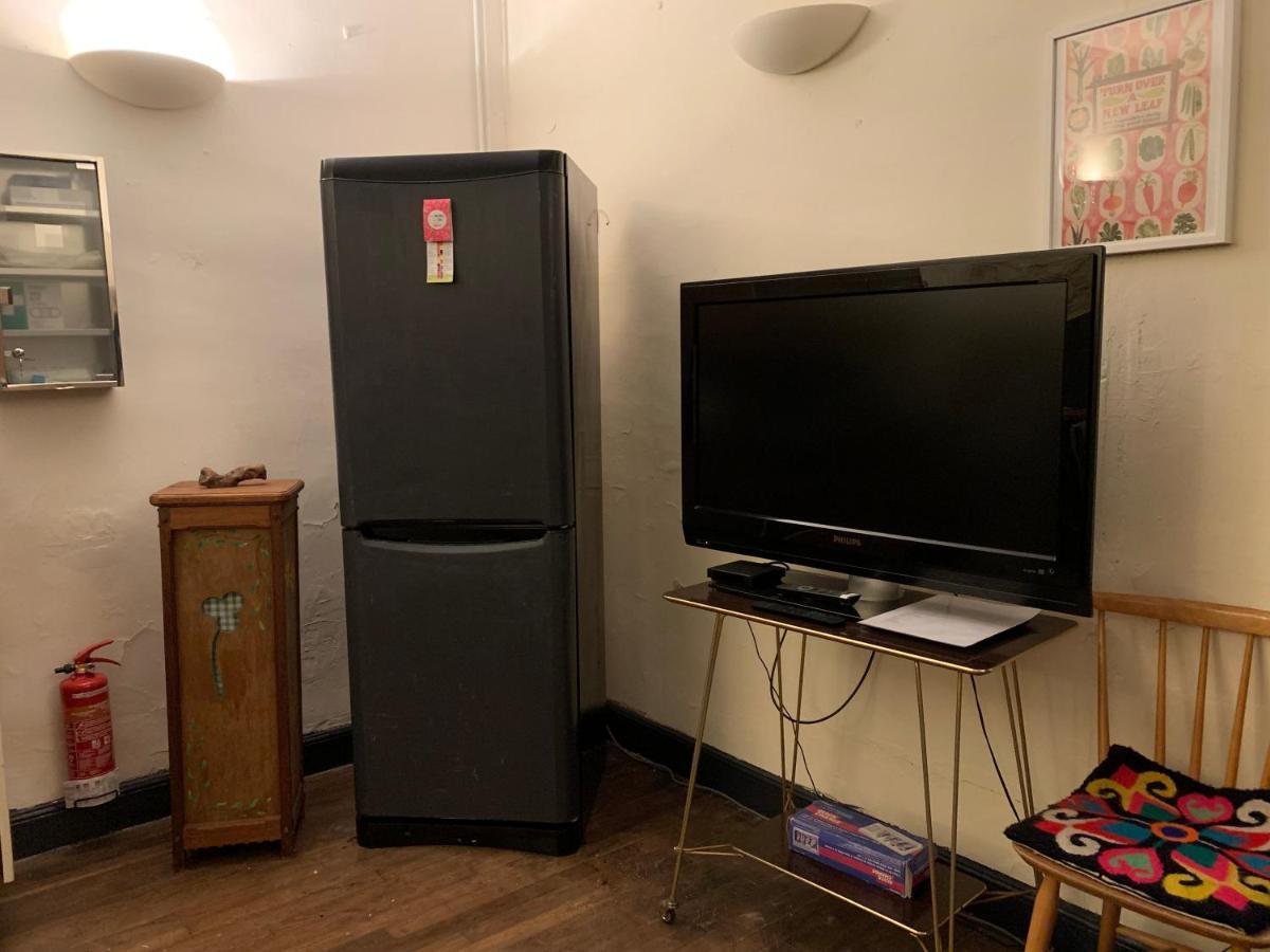 Chambre Sdb Privee Townhouse 26 Chambres D'Hotes Civray Civray  Exterior foto